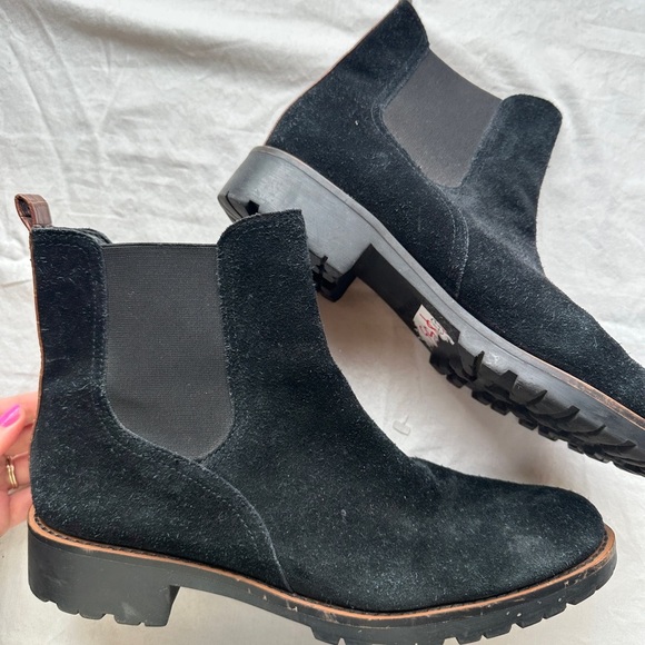 Sam Edelman genuine leather all weather winter Chelsea boot lugge rubber sole - Picture 6 of 9